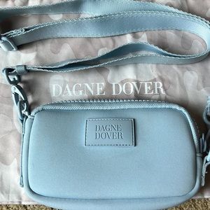 Dagne Dover Mara phone sling